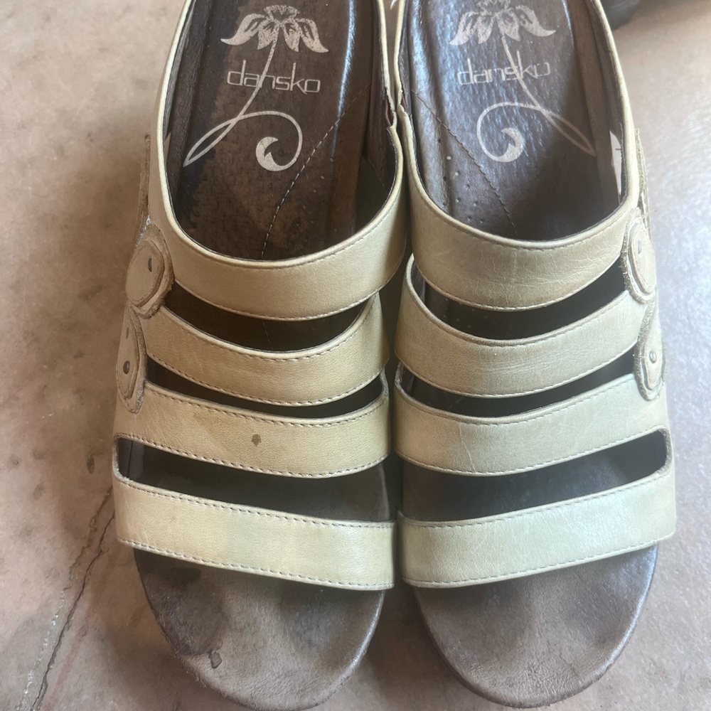 Dansko Women's Cream Leather Mules